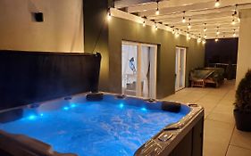 Jad- Penthouse With Jacuzzi And Mountain View - Coresi
